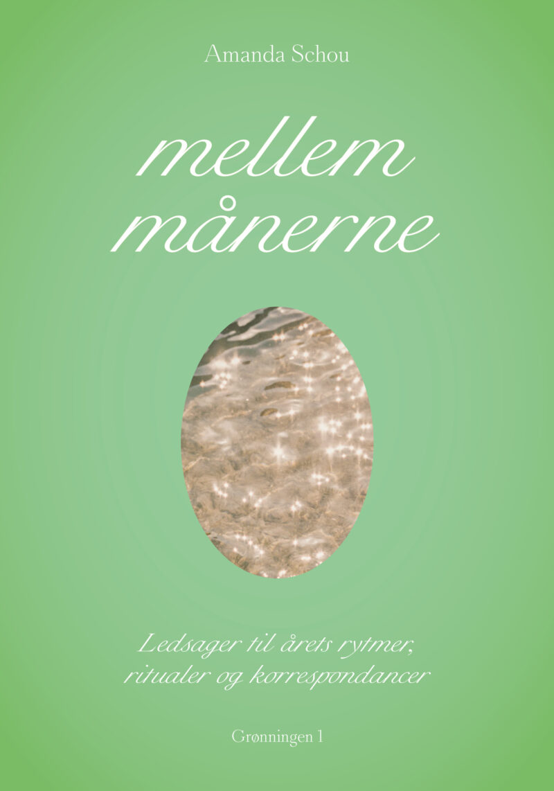 Mellem månerne