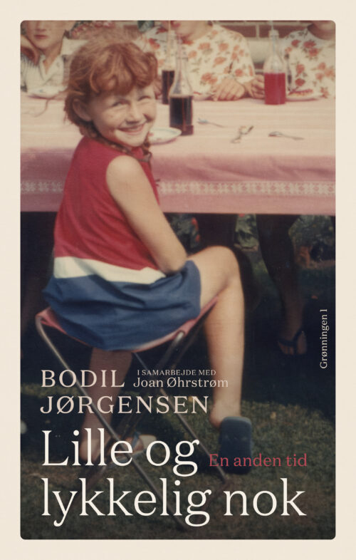 Lille og lykkelig nok